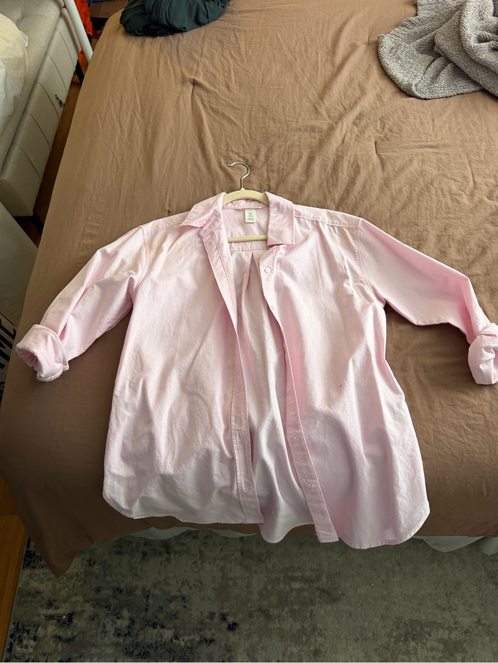 H&M Light Pink Button-Down Shirt - Classic Collared Top